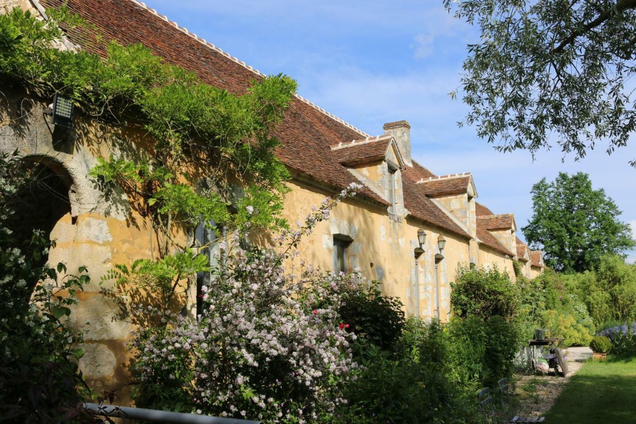 مبيت وإفطار La Chapelle-Montligeon Le Bourgis المظهر الخارجي الصورة